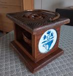 Antieke voetstoof met  3 oude tegels en Makkumer vuurtest, Antiek en Kunst, Ophalen of Verzenden