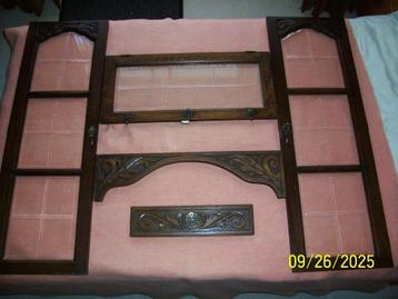 voorkant vitrinekast beschikbaar voor biedingen