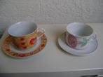 2 retro kop en schotels heer en dame model met oranje fruit, Ophalen of Verzenden, Zo goed als nieuw, Overige stijlen, Kop(pen) en/of Schotel(s)
