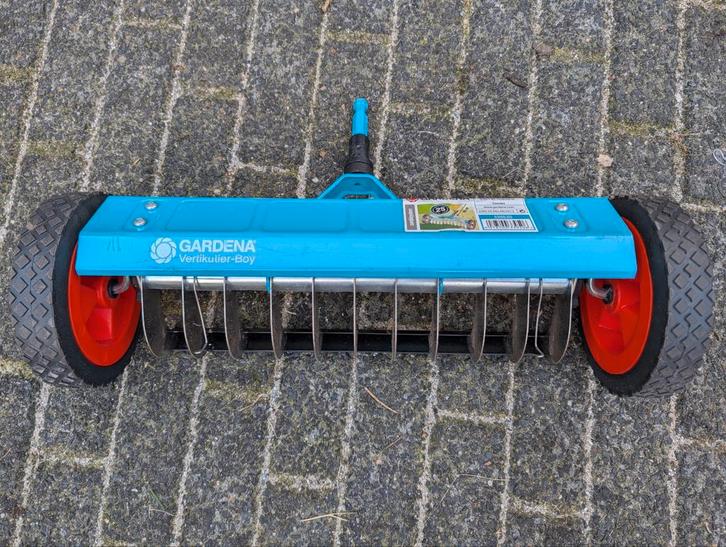 Gardena vertikuteer hark, Tuin en Terras, Verticuteermachines, Zo goed als nieuw, Ophalen