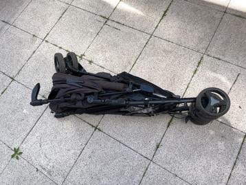 Umbrella pram collapsible beschikbaar voor biedingen