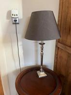 Mooie tafellamp met grijze kap, Huis en Inrichting, Lampen | Tafellampen, Ophalen, Gebruikt, Metaal, Minder dan 50 cm