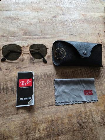 Ray Ban Hexagon Polarized beschikbaar voor biedingen