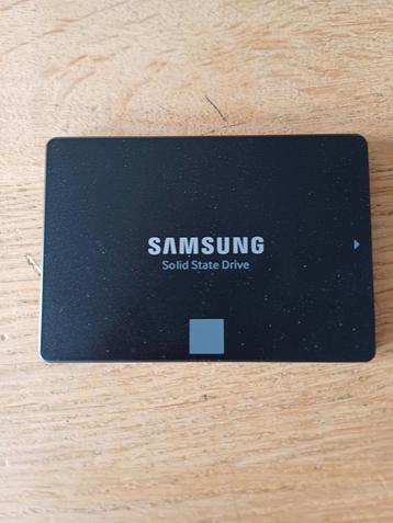 Samsung SSD 850 EVO 250GB - Topstaat & Getest (100% gezond) beschikbaar voor biedingen