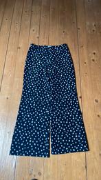 Zwart met bloemetjes broek maat 40 van Fabienne Chapot, Kleding | Dames, Broeken en Pantalons, Maat 38/40 (M), Zwart, Ophalen of Verzenden
