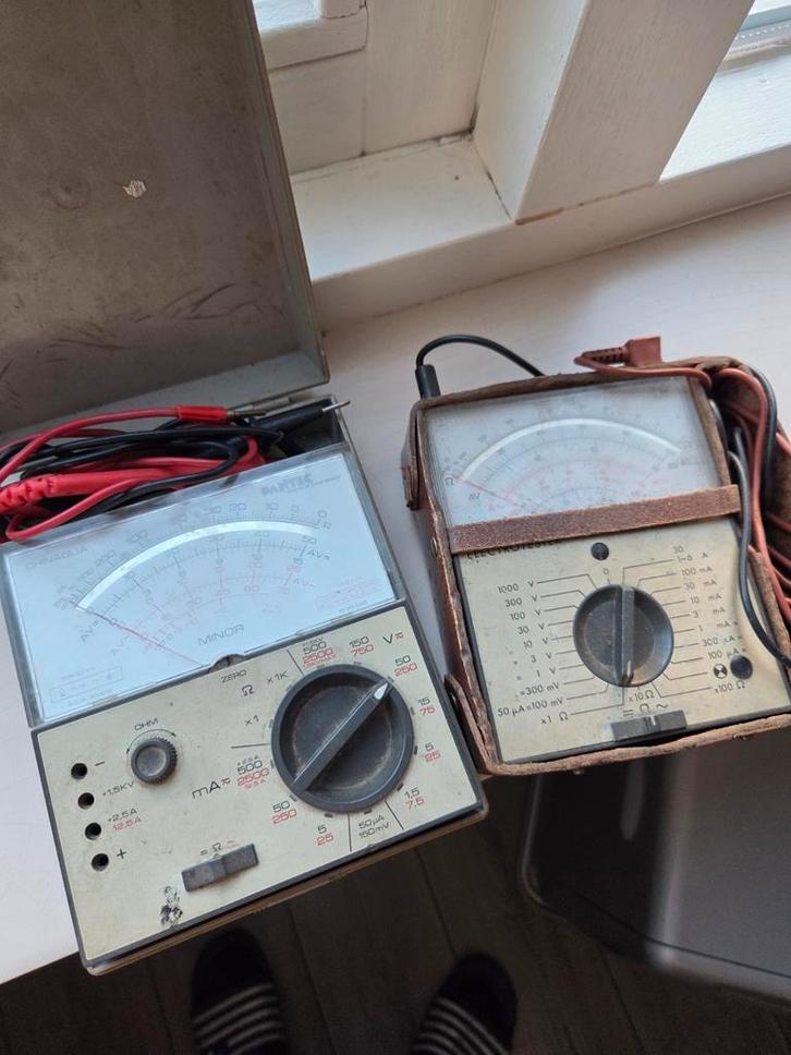Vintage Multimeters - Set van 2, Doe-het-zelf en Verbouw, Meetapparatuur, Gebruikt, Multimeter, Ophalen