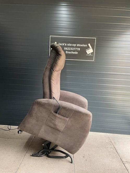 Sta op stoel elektrische, Huis en Inrichting, Fauteuils, Zo goed als nieuw, Ophalen of Verzenden