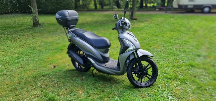 Sym Scooter - zo goed als nieuw, Fietsen en Brommers, Scooters | SYM, Zo goed als nieuw, Overige modellen, Benzine, Ophalen