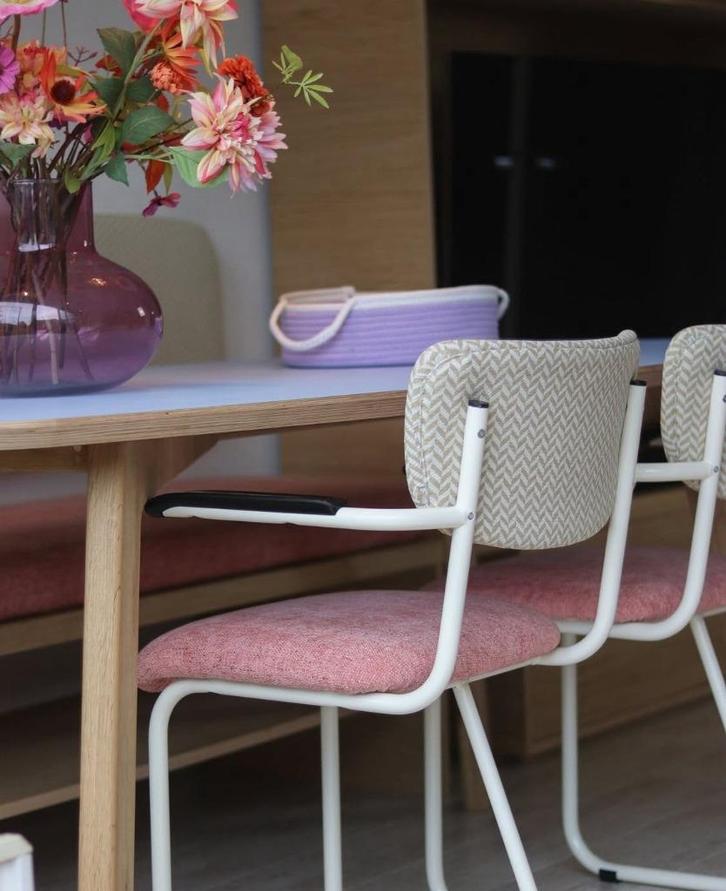 schoolstoel eetkamerstoel vintage en toch nieuw, Huis en Inrichting, Stoelen, Nieuw, Vijf, Zes of meer stoelen, Hout, Metaal, Stof