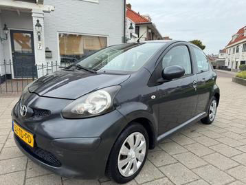 Toyota Aygo 1.0 12V Vvt-i 5DRS een pracht auto!!! beschikbaar voor biedingen