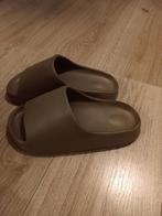 Nieuwe bruine badslippers, Jongen of Meisje, Overige typen, Nieuw, Ophalen of Verzenden
