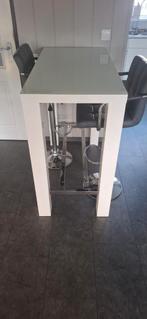 bartafel met 2 krukken, Ophalen, Gebruikt