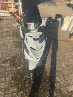 Piaggio zip bouwjaar 2010 Nardo Grey, Fietsen en Brommers, Ophalen, Zip, Zo goed als nieuw, Benzine