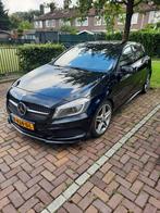Mercedes-Benz A-Klasse A180 AMG-line 2015, Auto's, Mercedes-Benz, Voorwielaandrijving, Zwart, 4 cilinders, 1595 cc