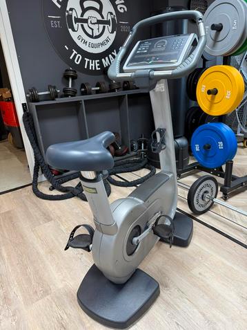 TechnoGym professionele/sportschool Hometrainer/Upright bike beschikbaar voor biedingen