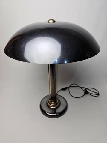 # Massive tafellamp. Space Age Lamp beschikbaar voor biedingen