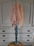 Beeld vloer man / vrouw glas + steentjes & veren docoratie, Verzamelen, Beelden en Beeldjes, Ophalen of Verzenden, Zo goed als nieuw