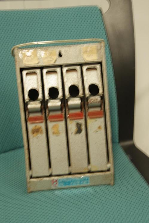 ticket (kaartjes apparaat) van een bioscoop (zie anderen), Verzamelen, Film en Tv, Gebruikt, Film, Gebruiksvoorwerp, Ophalen of Verzenden