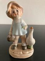 Beeldje meisje met gans, Ophalen of Verzenden, Zo goed als nieuw, Mens