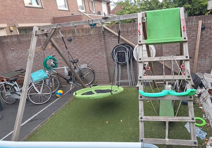Wickey Schommel Speeltoestel met Klimrek en mand, Kinderen en Baby's, Speelgoed | Buiten | Speeltoestellen, Gebruikt, Glijbaan