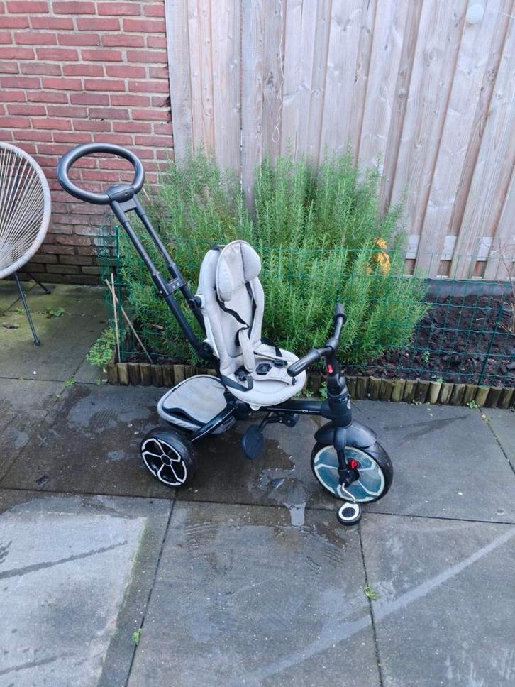 Loopfiets met duwstang q-play prime, Kinderen en Baby's, Speelgoed | Buiten | Voertuigen en Loopfietsen, Gebruikt, Loopfiets, Ophalen