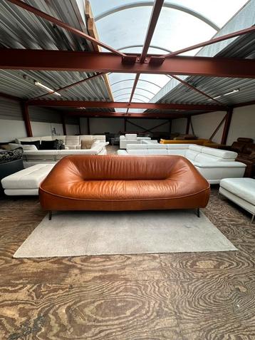 Cognac kleur design bank Jess bankstel XL Z.G.A.N. beschikbaar voor biedingen