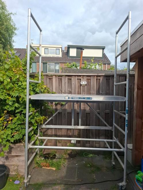 Altrex RS Tower 34  rol kamersteiger, Doe-het-zelf en Verbouw, Steigers, Gebruikt, Rolsteiger of Kamersteiger, 2 tot 5 meter, Ophalen