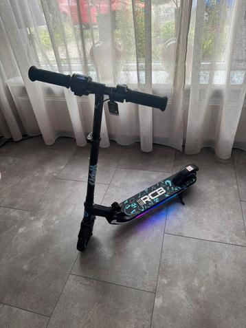 Elektrische kinderstep Nieuw! beschikbaar voor biedingen