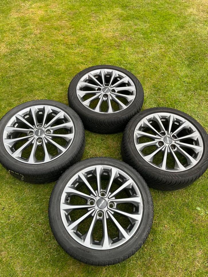 Auto banden + velgen, 16 inch, all season, Auto-onderdelen, Banden en Velgen, Banden en Velgen, All Season, 16 inch, 195 mm, Personenwagen