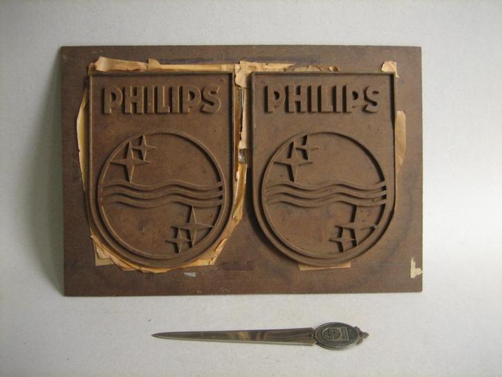 Oude Philips Eindhoven logo mal + briefopener, Antiek en Kunst, Antiek | Overige Antiek, Ophalen of Verzenden