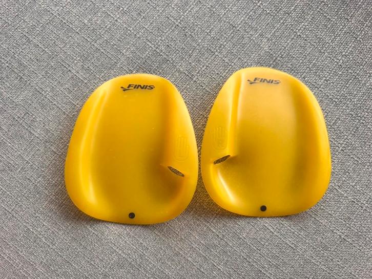 Finis zwempaddles maat S, Kleding | Heren, Badmode en Zwemkleding, Ophalen of Verzenden