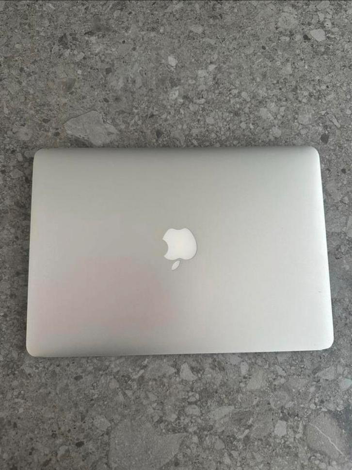 Macbook air 2013 inclusief oplader, Computers en Software, Apple Macbooks, Zo goed als nieuw, MacBook Air, 13 inch, Minder dan 2 Ghz