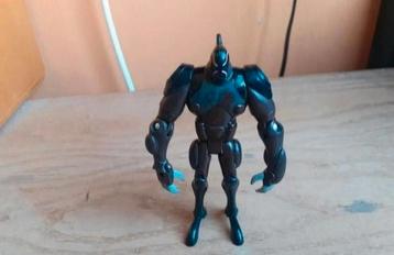 Ben 10 six six figuur  beschikbaar voor biedingen