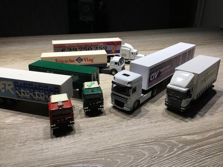 DAF Trucks Solido + Onbekend Merk, Hobby en Vrije tijd, Modelbouw | Auto's en Voertuigen, Gebruikt, Truck, 1:50 of kleiner, Overige merken