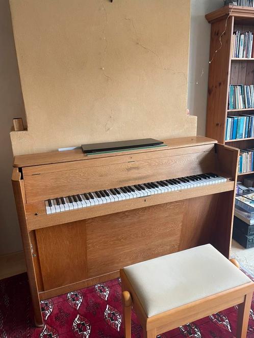 Piano van Hoffmann & Kühne, Muziek en Instrumenten, Piano's, Gebruikt, Zwart, Ophalen