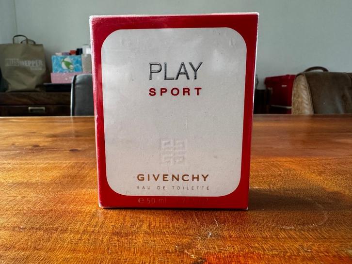 Givenchy Play Sport Eau de Toilette 50 ml, Sieraden, Tassen en Uiterlijk, Uiterlijk | Parfum, Nieuw, Ophalen of Verzenden