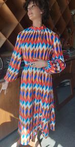 Vintage jurk met Geometrisch patroon, Bruin, Ophalen of Verzenden, Zo goed als nieuw, Maat 36 (S)