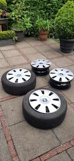 Mondeo 2 winterbanden en 4 stalen velgen, Auto-onderdelen, Banden en Velgen, Ophalen, Velg(en), 16 inch, Winterbanden