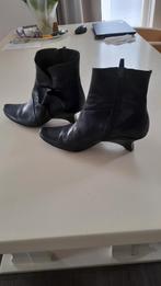 Leren damesschoenen (maat 36), Ophalen of Verzenden, Zo goed als nieuw, Zwart, Lage of Enkellaarzen