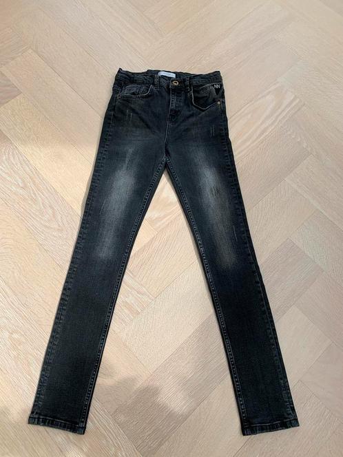 ZGAN: Zwarte jeans / spijkerbroek van Nik&Nik maat 164 / 14, Kinderen en Baby's, Kinderkleding | Maat 164, Zo goed als nieuw, Jongen