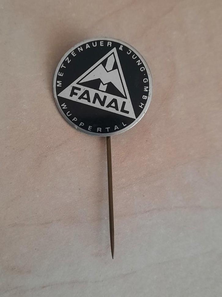 Speldjes diverse Fabrieken en bedrijven 03, Verzamelen, Speldjes, Pins en Buttons, Gebruikt, Speldje of Pin, Overige onderwerpen