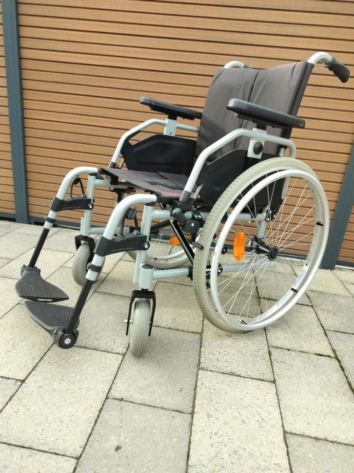 Lichtgewicht kwaliteit rolstoel, Diversen, Rolstoelen, Zo goed als nieuw, Handbewogen rolstoel, Inklapbaar, Ophalen
