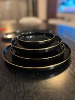 Mooie Zwarte 12-persoons Serviesset, Huis en Inrichting, Keuken | Servies, Ophalen, Overige stijlen, Bord(en)