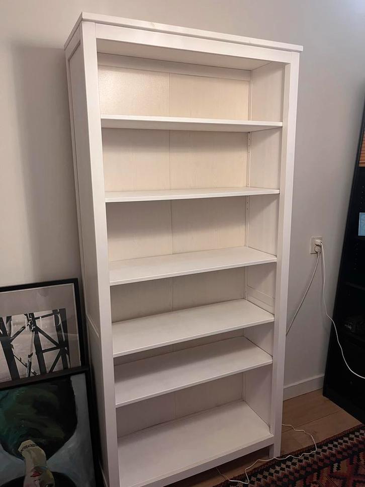 Hemnes boekenkast Ikea, Huis en Inrichting, Kasten | Boekenkasten, Zo goed als nieuw, 50 tot 100 cm, 150 tot 200 cm, 25 tot 50 cm