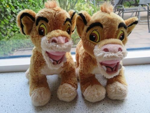 2 x Leeuw van Lion King Nala? merk TCC global meet ca 26 cm, Kinderen en Baby's, Speelgoed | Knuffels en Pluche, Zo goed als nieuw