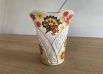Een prachtige vintage vaas van biscuitporselein, Antiek en Kunst, Ophalen of Verzenden