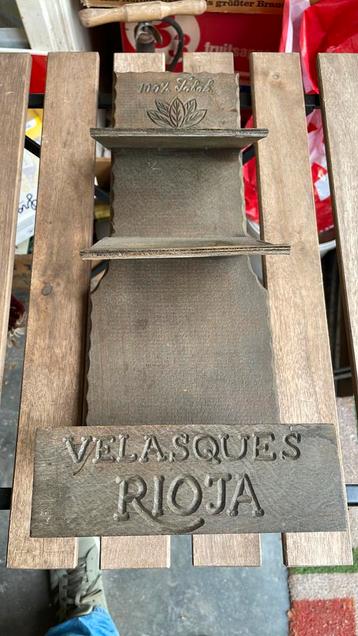 Houten reclame display Velasques Rioja sigaren, tabak beschikbaar voor biedingen