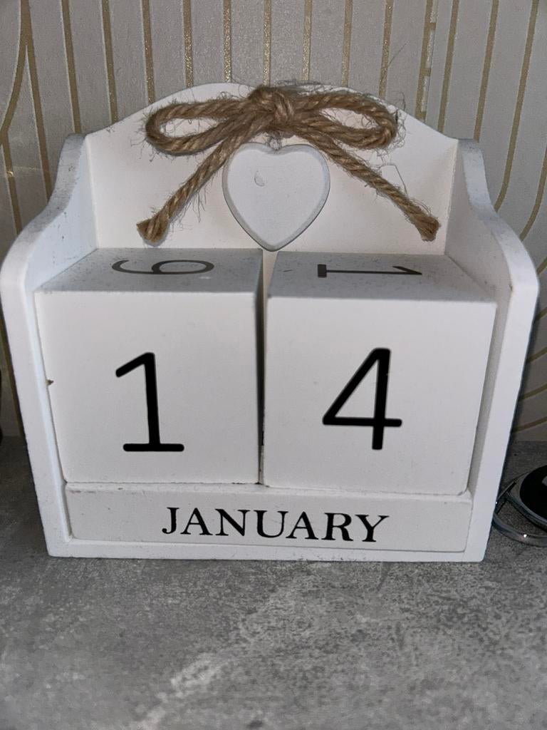 Tafel decoratie, Ophalen of Verzenden, Maandkalender, Zo goed als nieuw