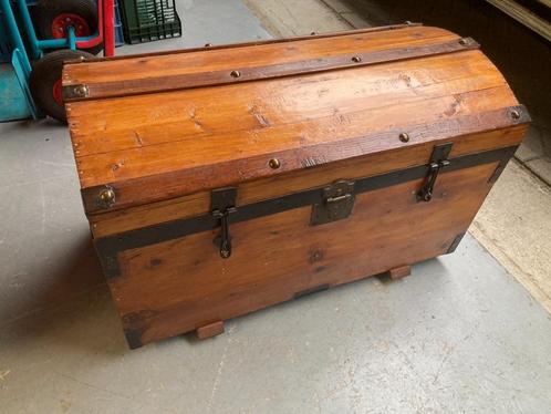 T.K. Zeer mooie en nette Dekenkist  zie foto' s, Huis en Inrichting, Woonaccessoires | Kisten, Gebruikt, 50 tot 75 cm, 50 tot 75 cm