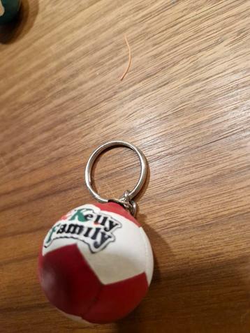 Kelly Family Sleutelhanger Bal beschikbaar voor biedingen